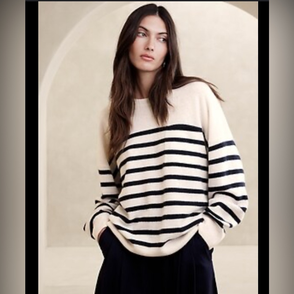Banana Republic 100% Cashmere Black and Cream Striped Sweater